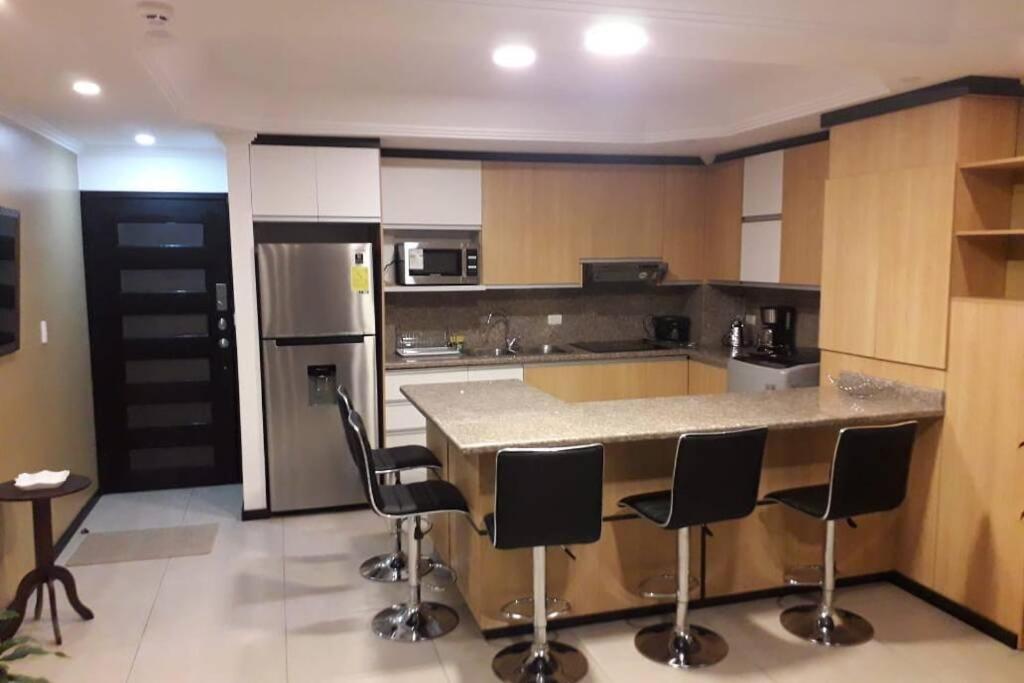 Moderno Departamento 3b En La Victoria Apartamento Cuenca