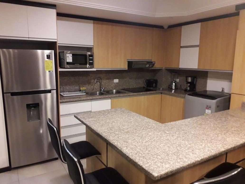 Moderno Departamento 3b En La Victoria * Cuenca