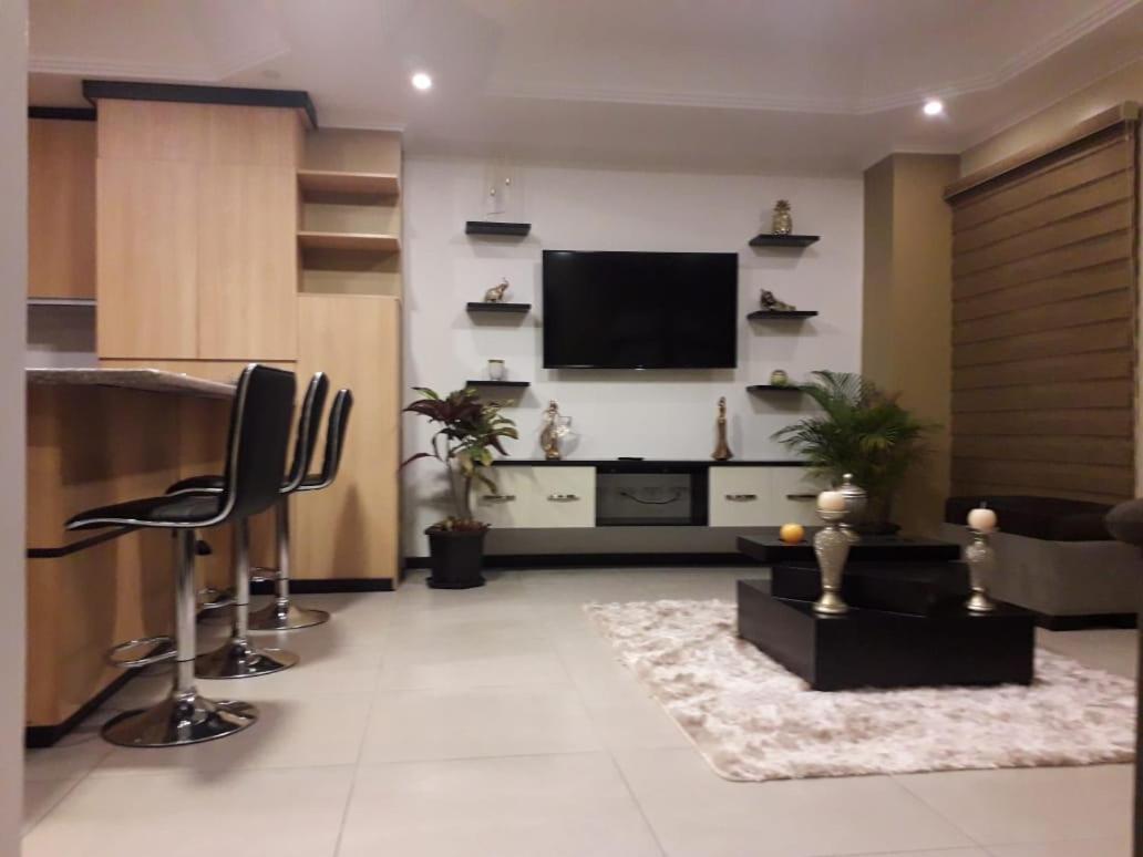 Moderno Departamento 3b En La Victoria * Cuenca